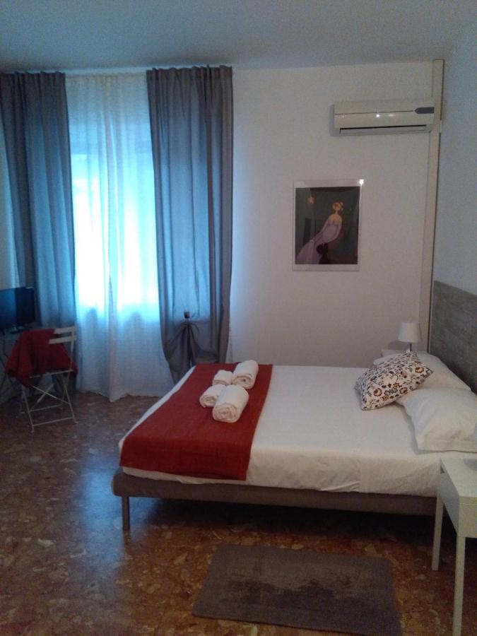 B&B Mameli 41 Verona Bagian luar foto